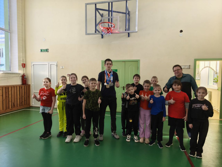Зарядись с героем.