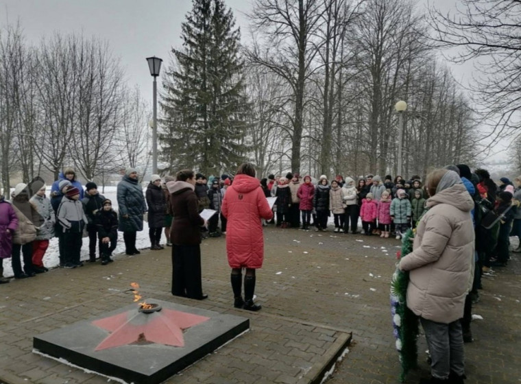 Торжественный митинг, посвященный 80-ой годовщине освобождения Губкинского района от немецко-фашистских захватчиков..